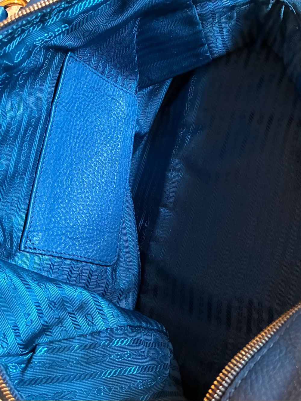 💙 PRADA Vitello Daino Bauletto Satchel Crossbody Bag Blue Very Chic EUC - Picture 14 of 17